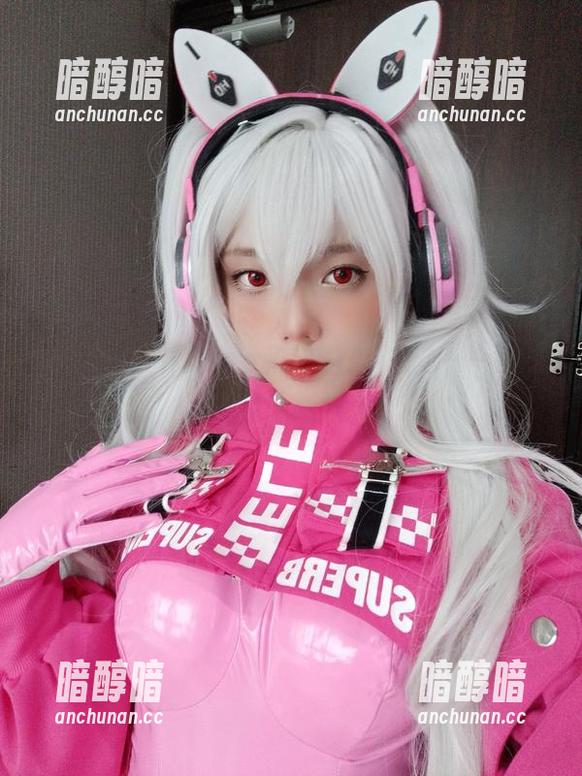 Messie Huang和她的AA-12——cos界的小叛逆？